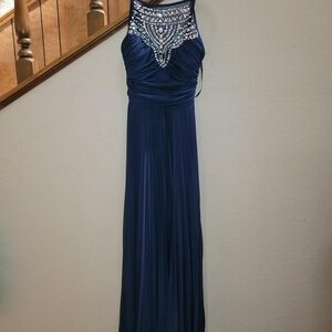 Elegant Navy Blue Evening Gown